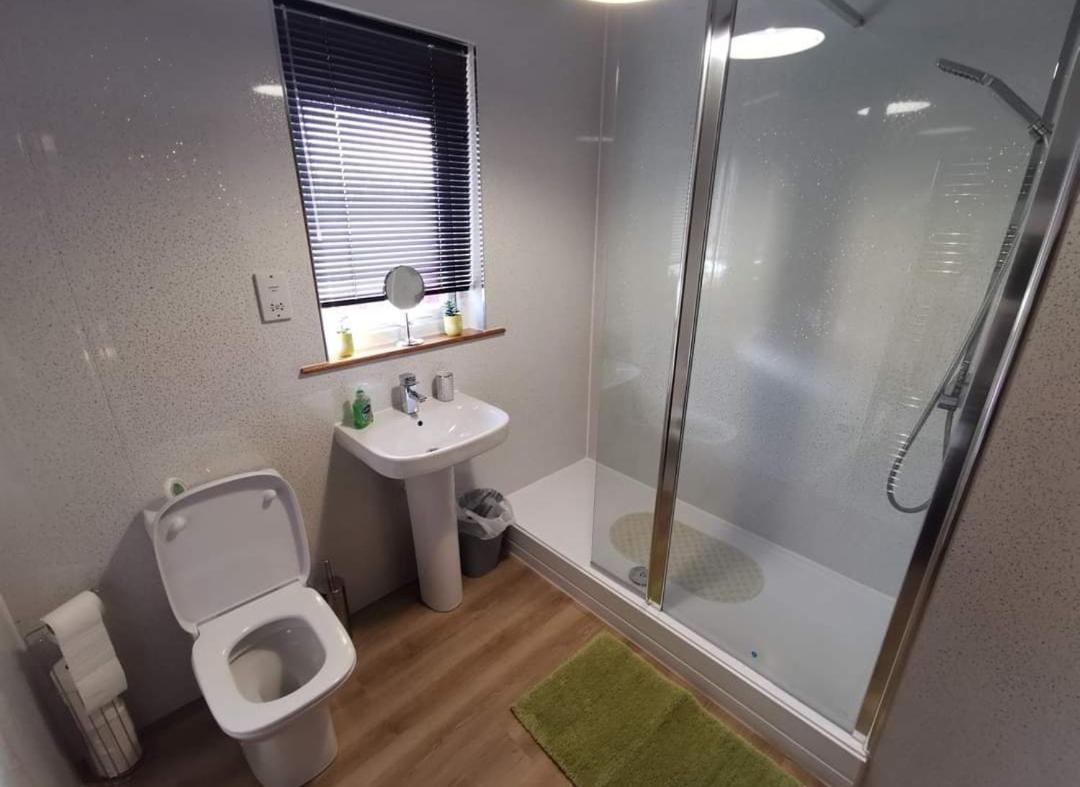 Cairnyard Lodges - Woodrow Beeswing Buitenkant foto