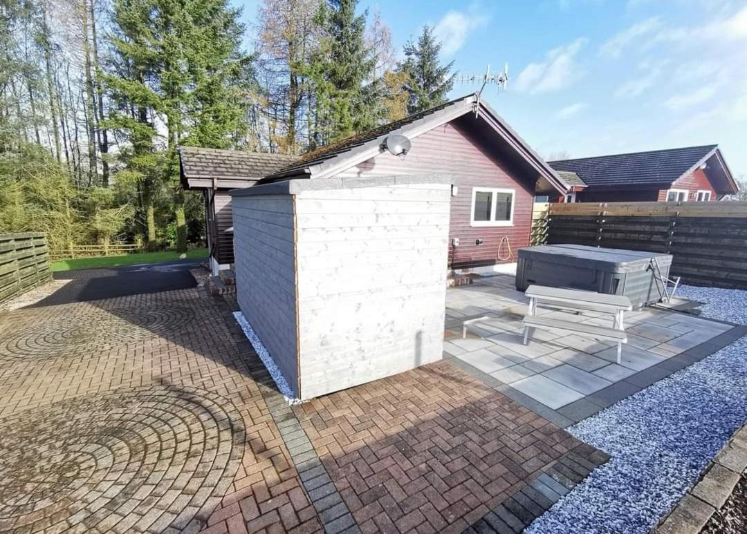 Cairnyard Lodges - Woodrow Beeswing Buitenkant foto